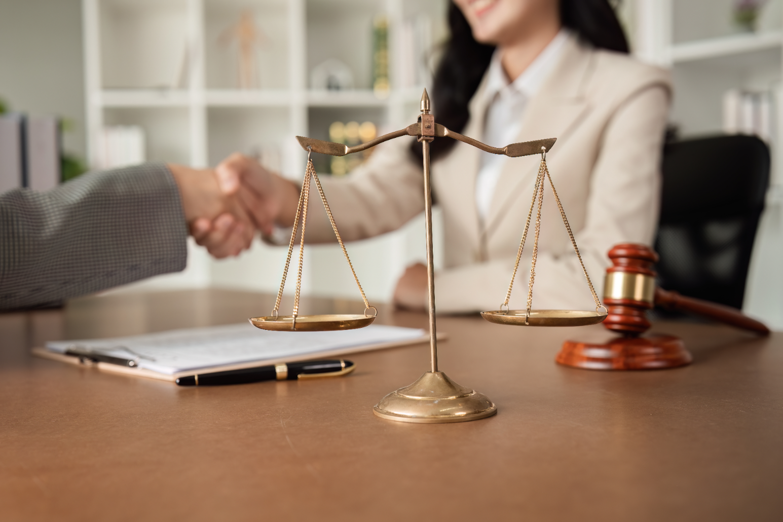 القيم الأساسية والالتزام بعلاقات العملاء
