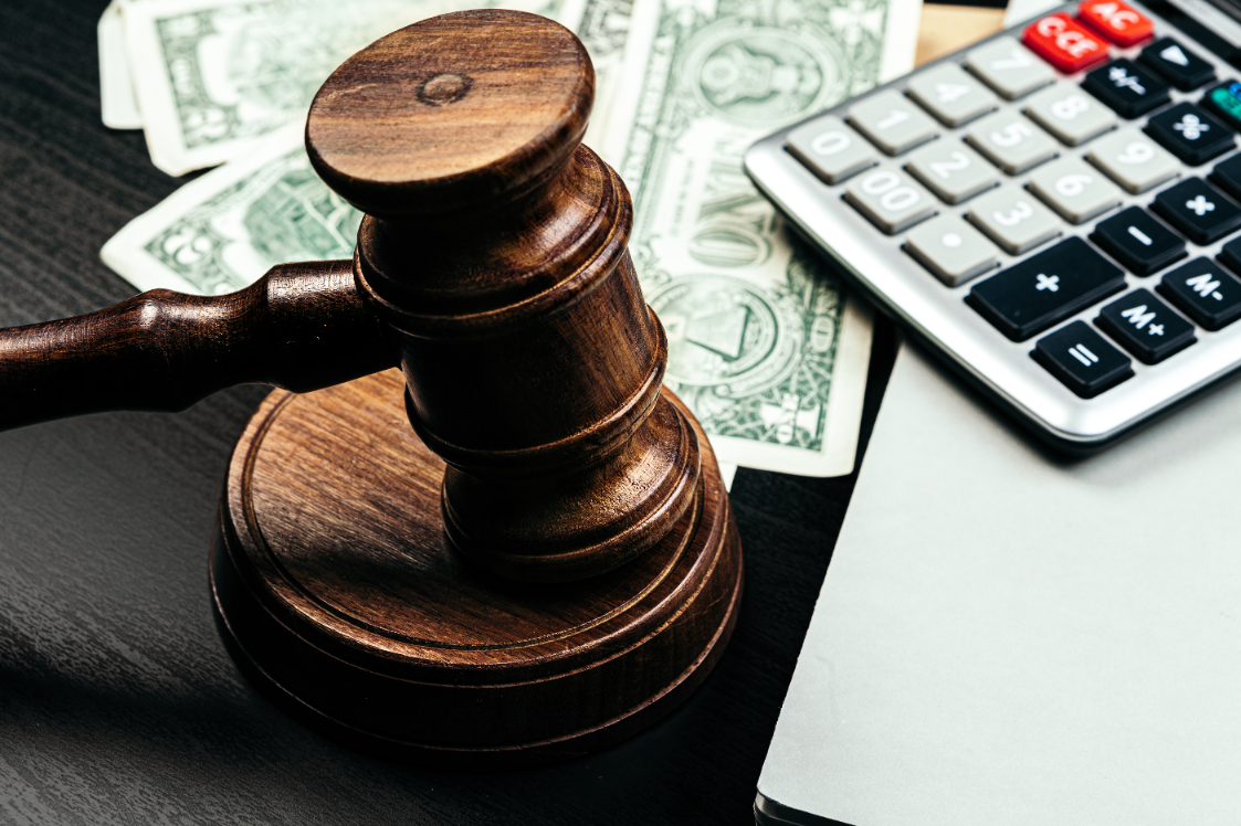 الخدمات القانونية والمالية للملكية الفكرية (IP) للأفراد